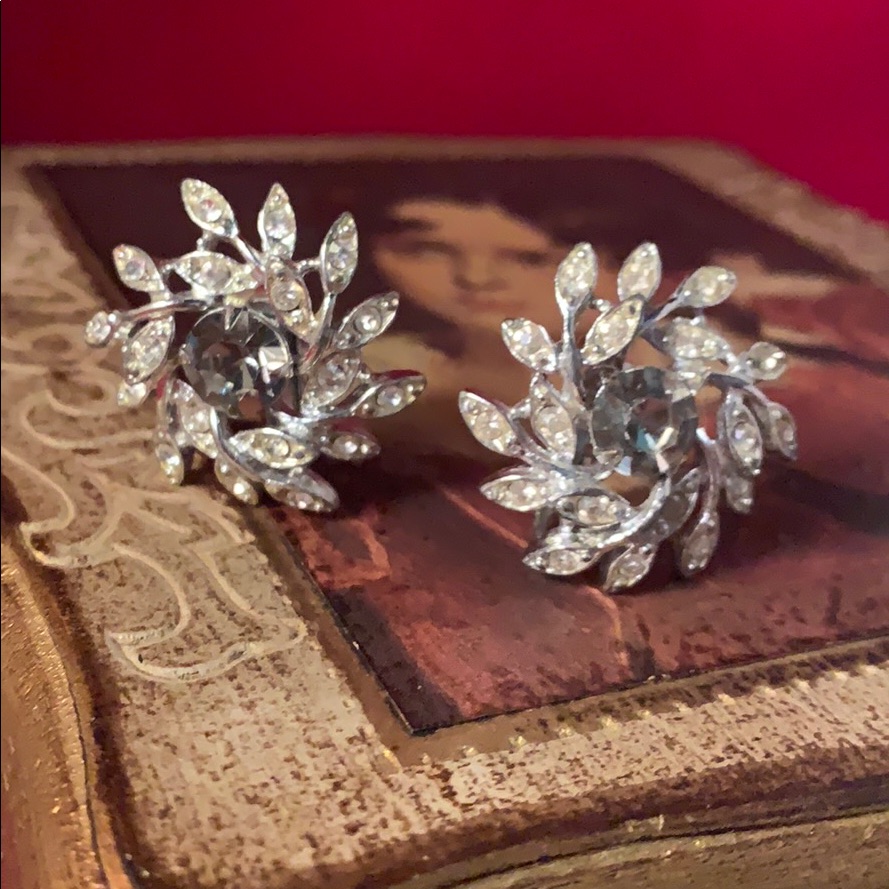 Sarah Covington Clip On Earrings 45$